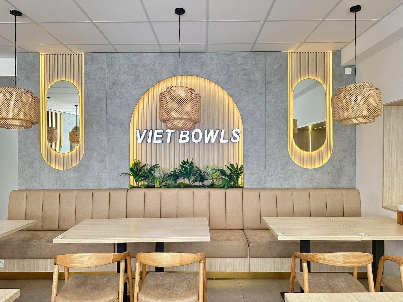 VIET BOWLS